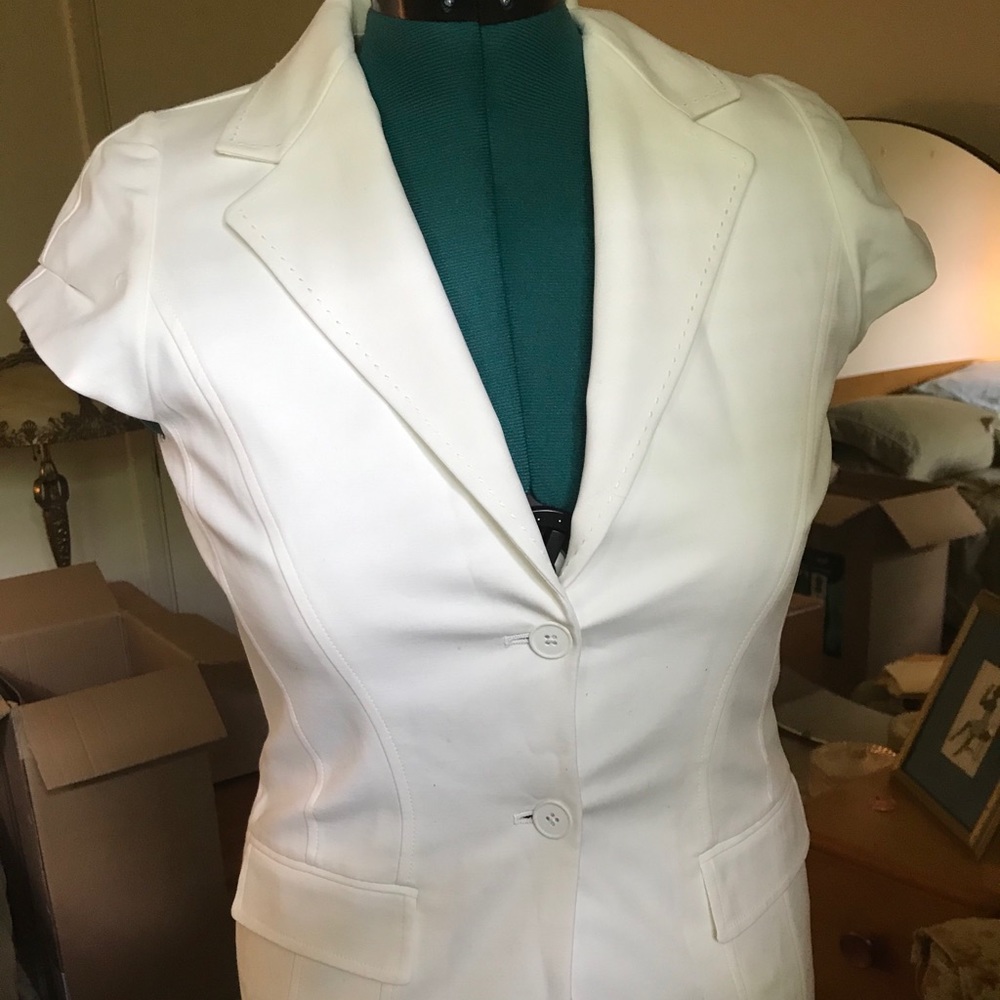 Tahari White Fitted Cap Sleeve Blazer 10